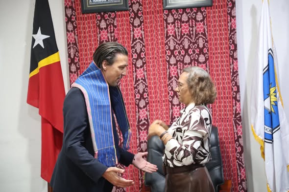 MINISTRA EDUKASAUN HO REPREZENTANTE PREZIDENTE REPÚBLIKA DISKUTE KONA-BA FORMASAUN BA PROFESÓR SIRA HUSI ENSINU SEKUNDÁRIU TEKNIKU VOKASIONÁL